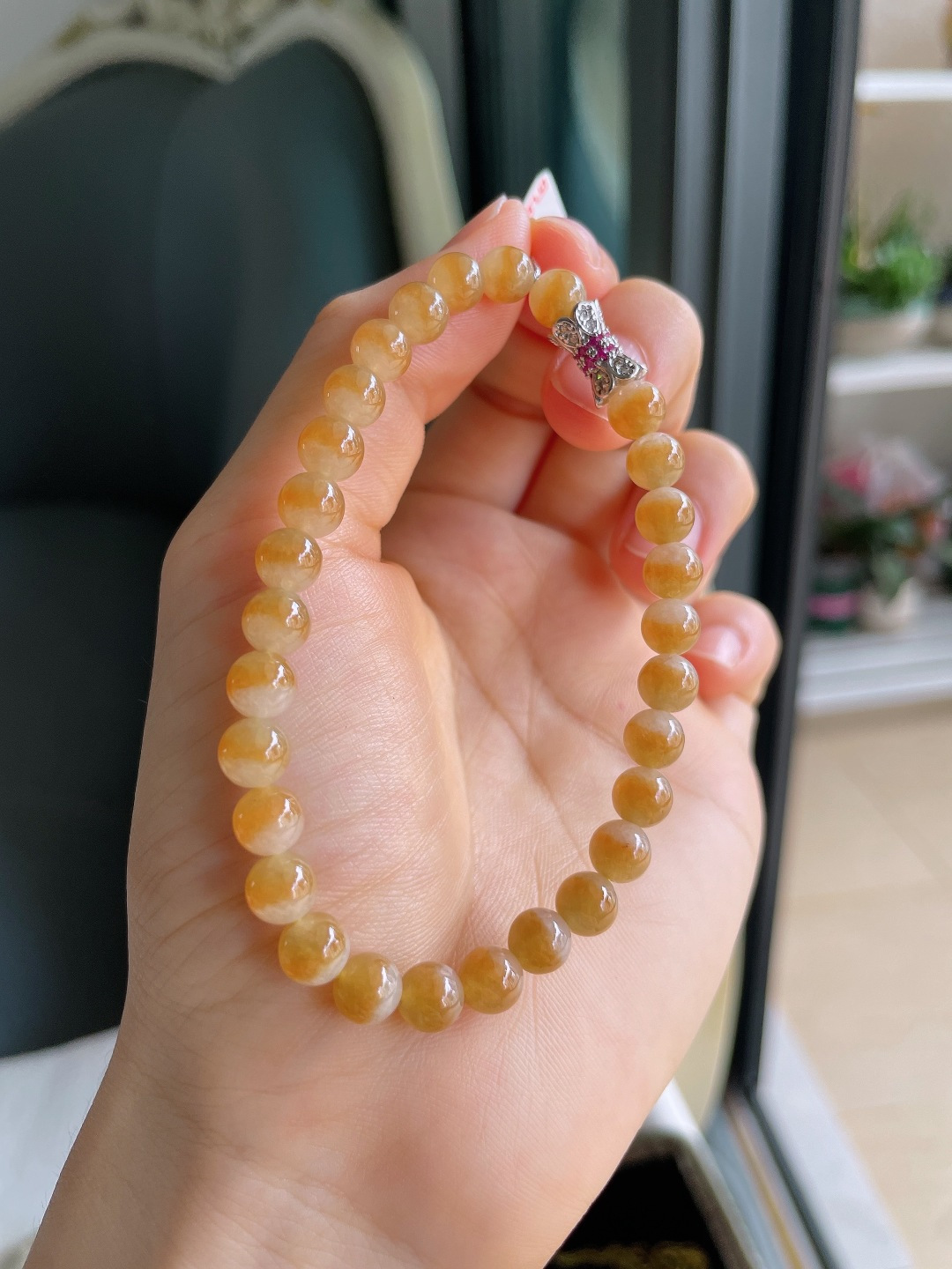 缅甸天然翡翠A货，冰黄翡手串，尺寸：6.4mm。【编4527】