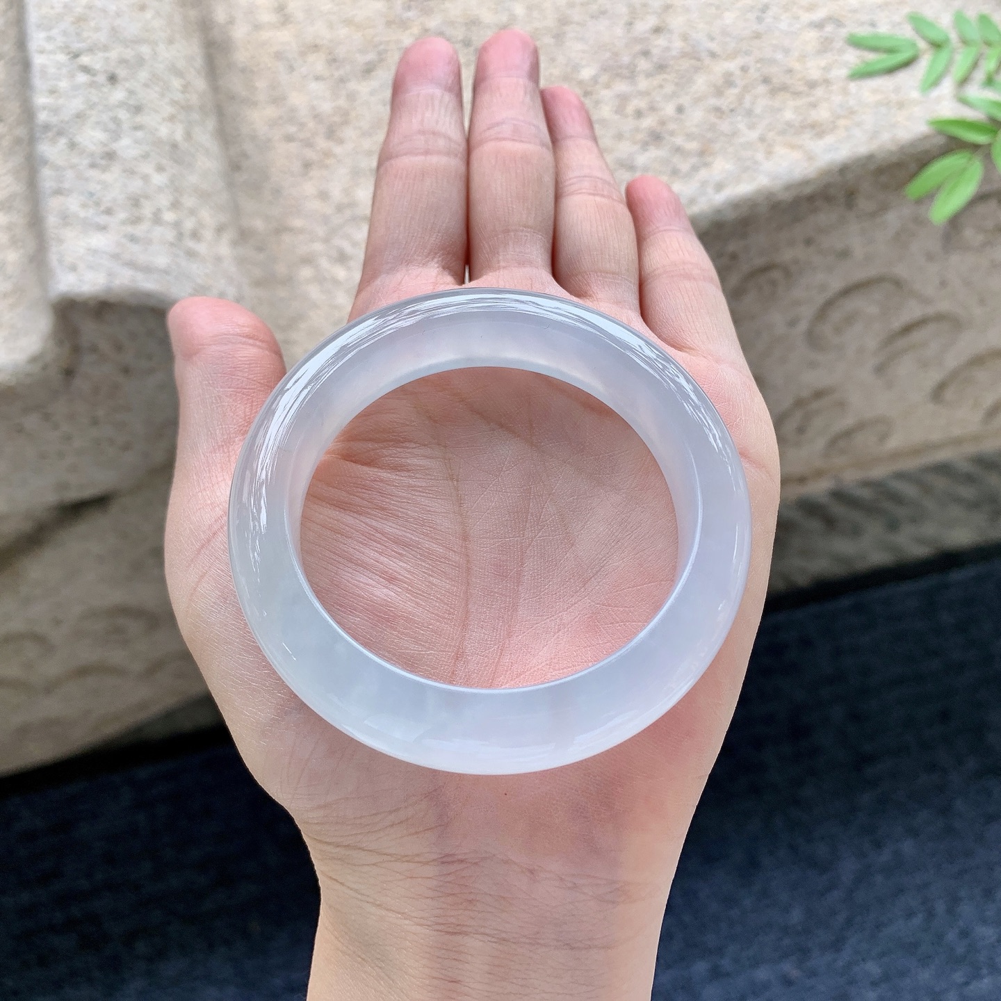 正圈51 52，圈口52.3/12.4/8.8，编码BA081723，冰种，清透，水润，种老，细腻，