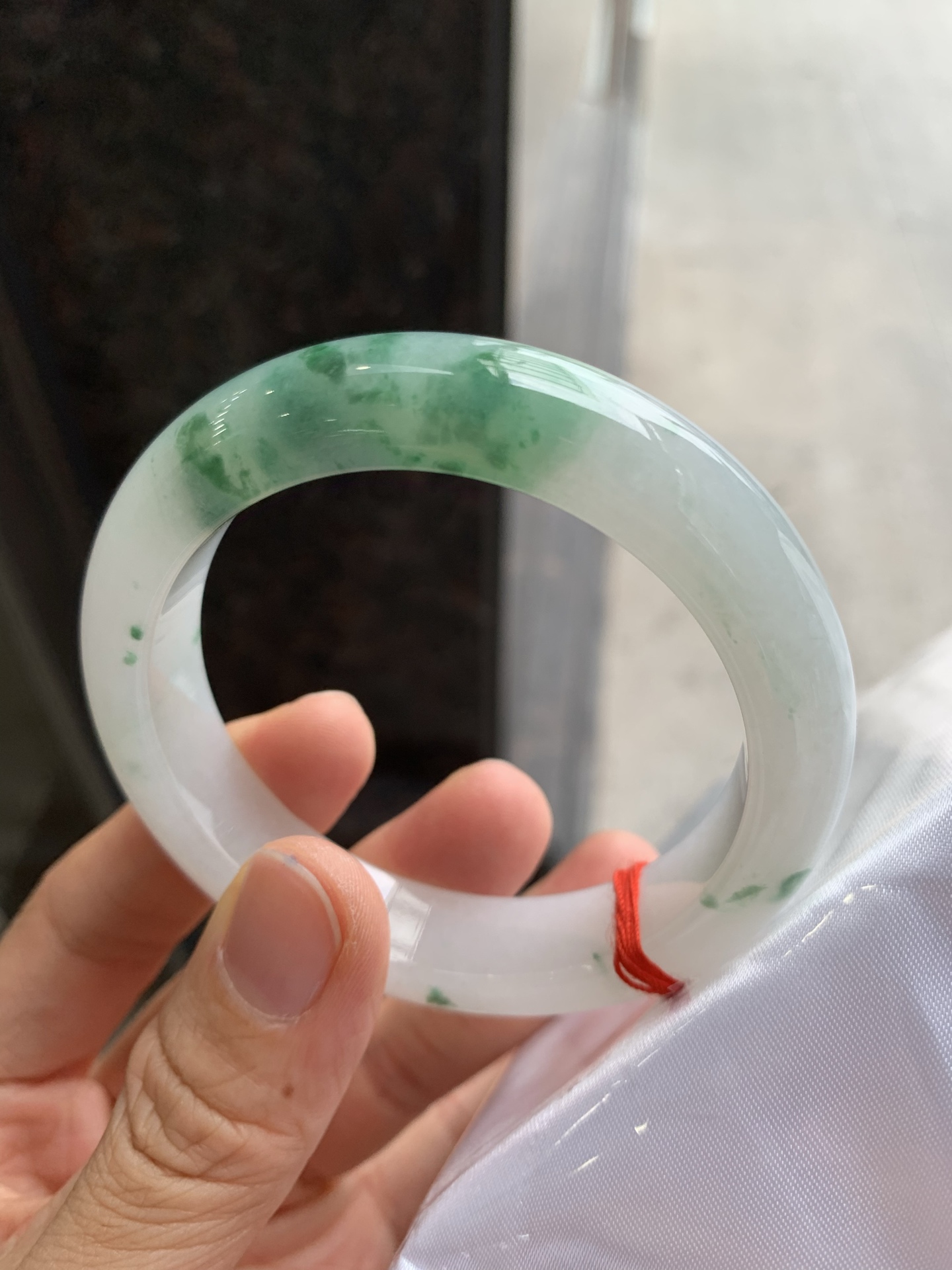 正圈飘绿 无裂 尺寸：56/13/9 版型好