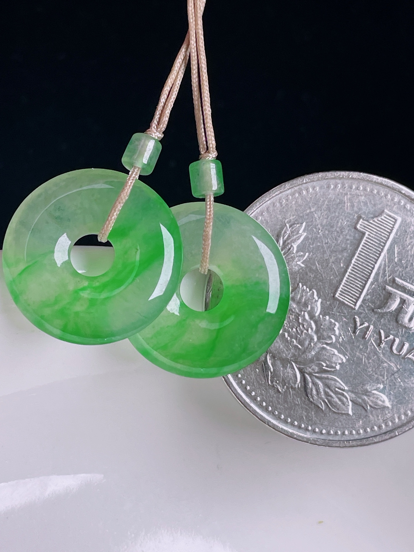 ️冰绿耳坠，老种起光，细底通透，尺寸：15.6/3mm0820