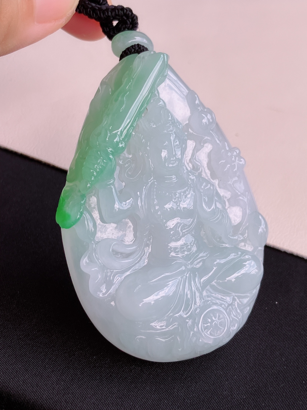 冰飘绿花千手观音，饱满大气，尺寸62.8/44.6/11.5/自然光实拍