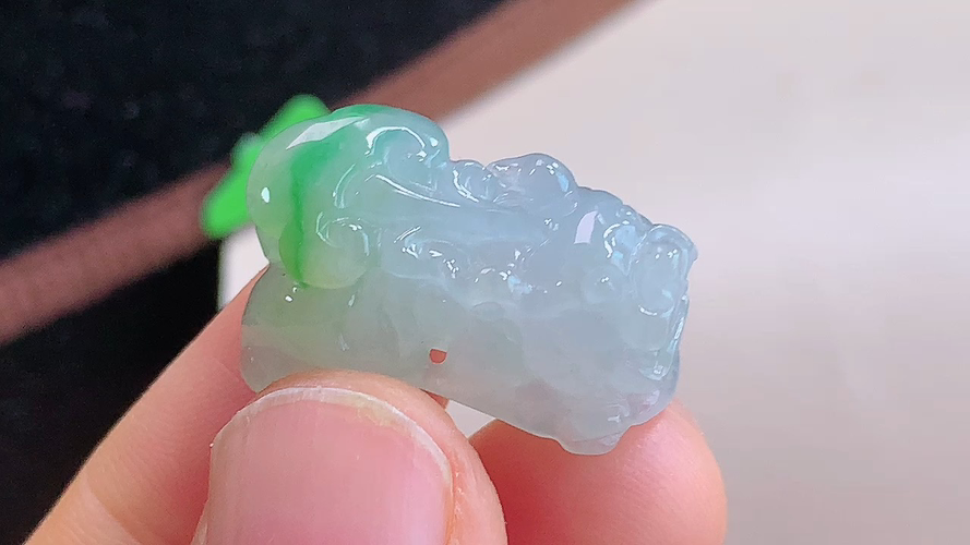 ️ 招财貔貅，无裂，尺寸22.6-12.8-11.1mm，包A附证书