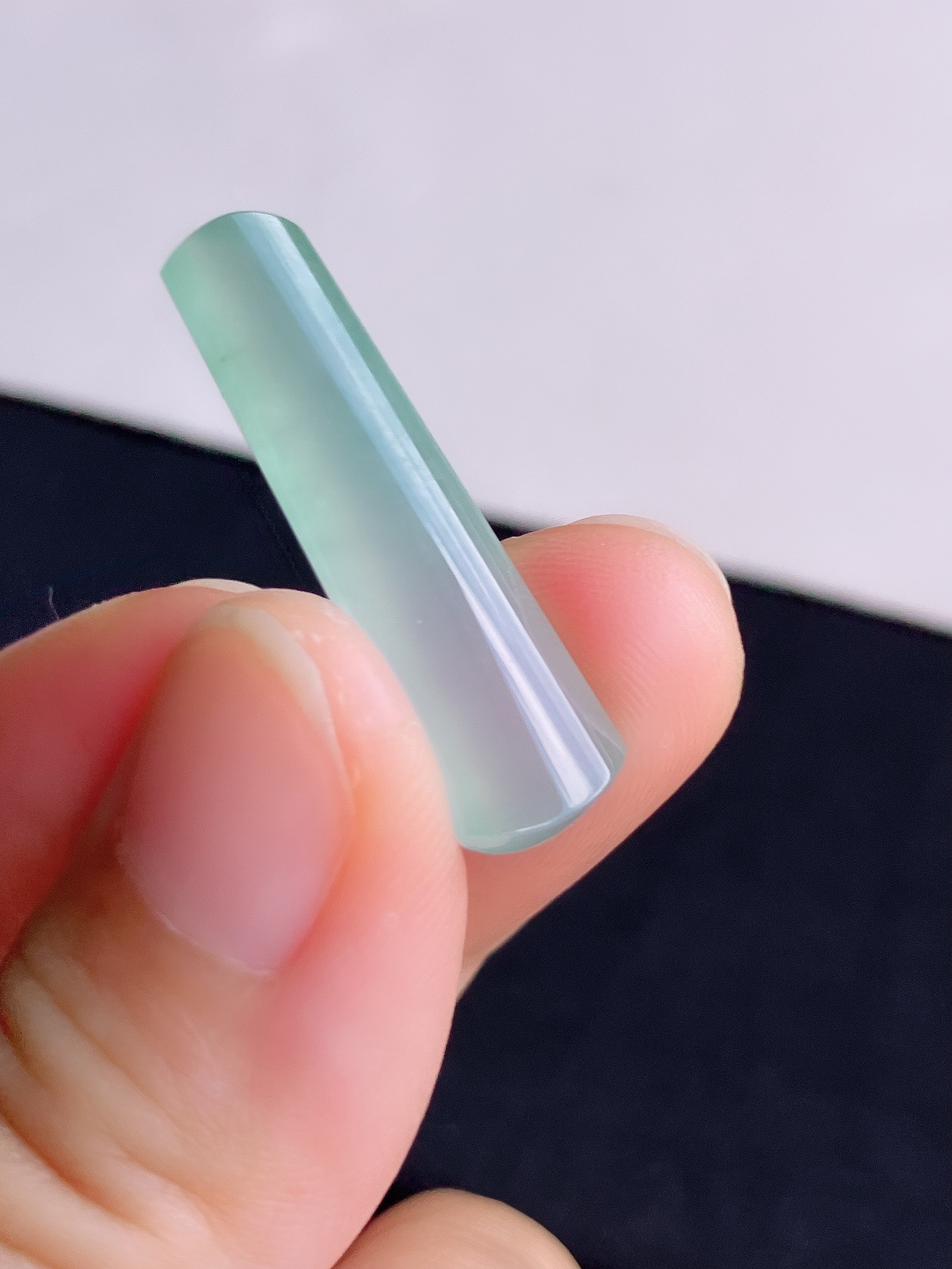 底色平安牌，简约时尚，尺寸31.8/9/4.6/自然光实拍