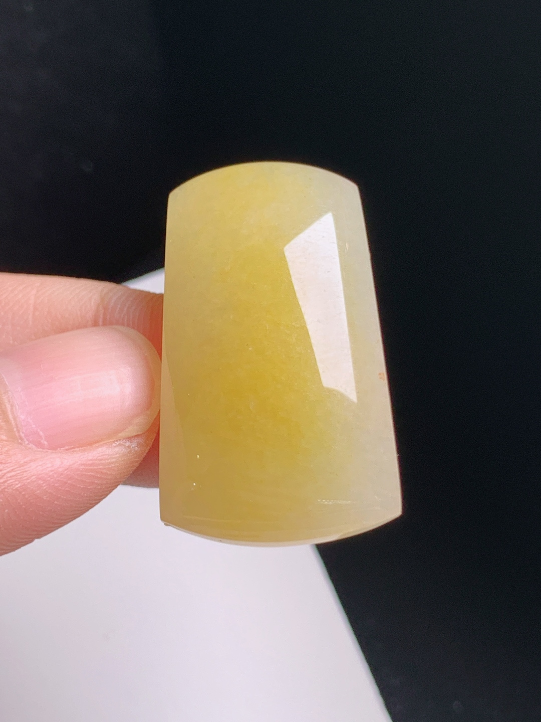 ️ 黄翡方牌裸石，色泽温润，素面大气，平安无忧