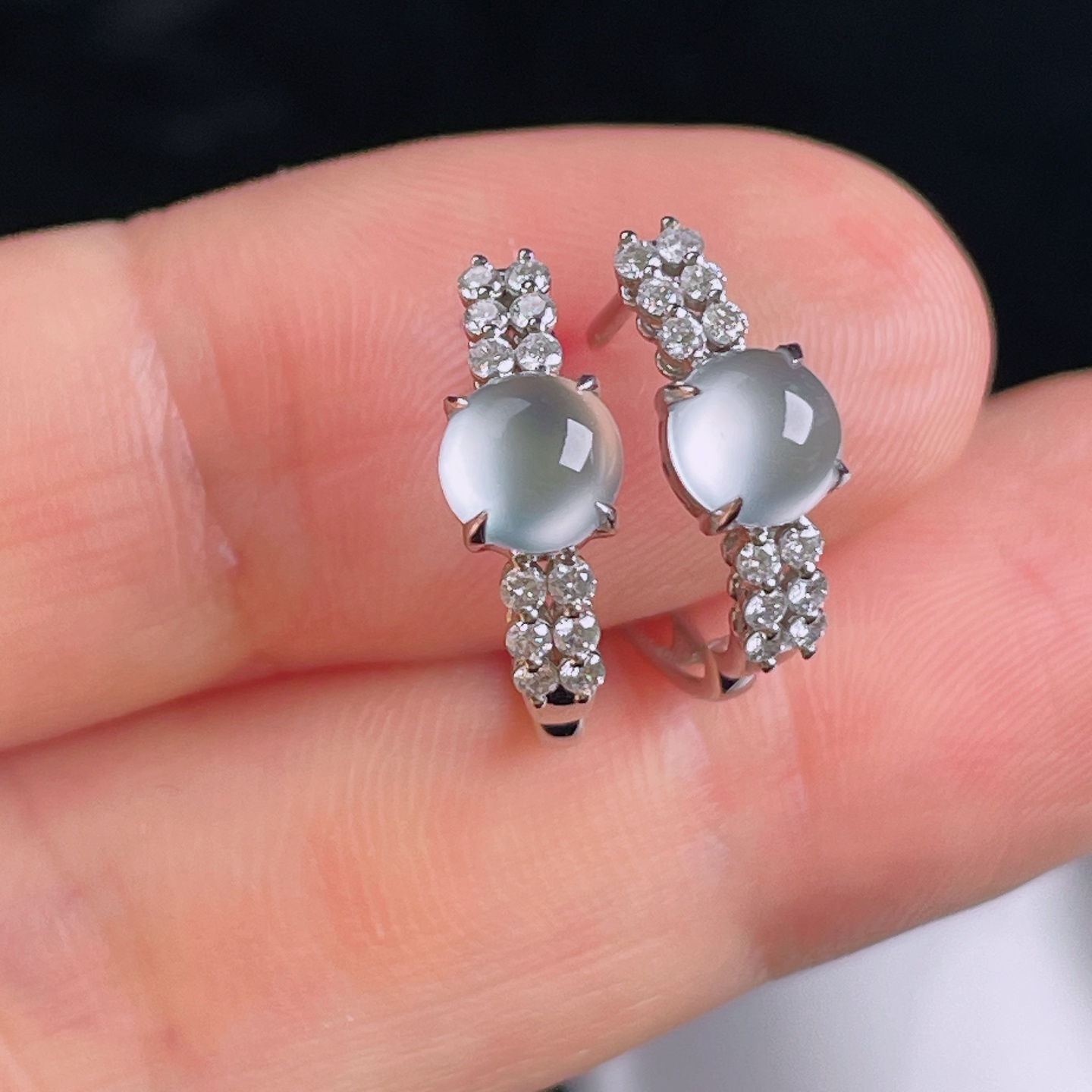 ️高冰耳包，18k镶嵌，老种起光，细底通透，尺寸：裸石5/5/2.6mm0820