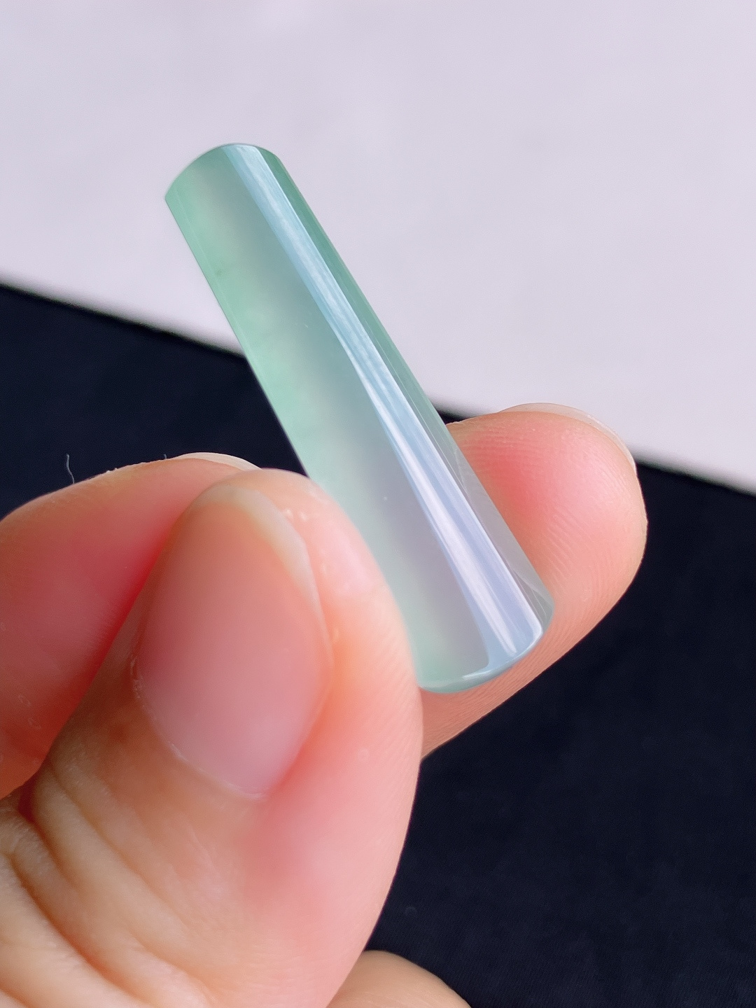 底色平安牌，简约时尚，尺寸31.8/9/4.6/自然光实拍