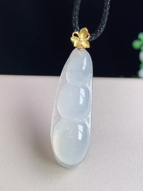 18k金镶冰种福豆，无裂，尺寸30.7-10.3-6.2mm，D20dlh