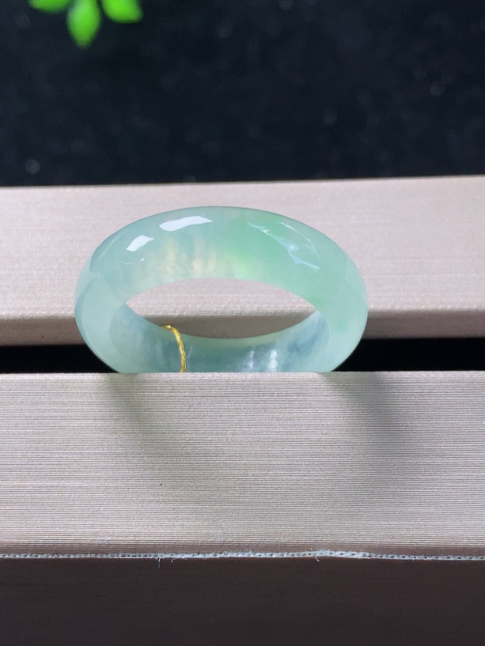 冰晴戒指，无裂，内径尺寸18.2-5.7-3.3mm,17号手寸，820lssk