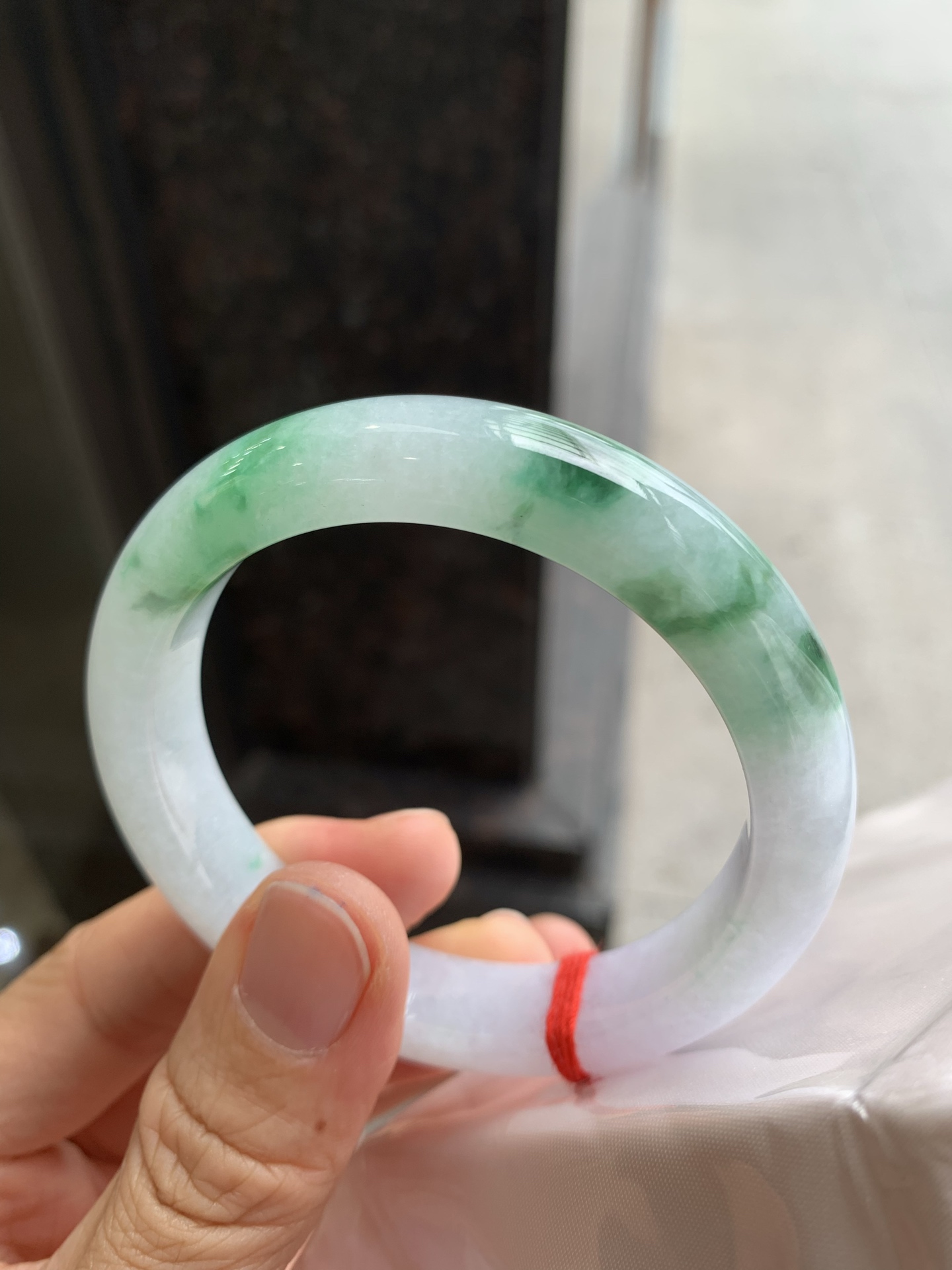 正圈飘绿 微细纹 尺寸：56/11.4/8.1 色清爽