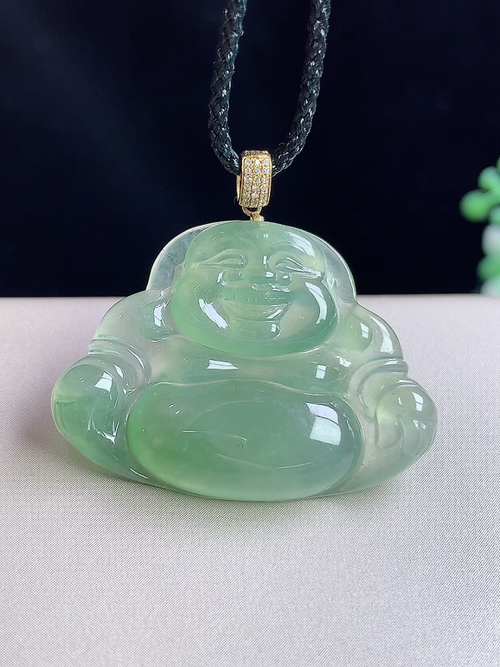 18k金镶冰晴佛公，无裂，尺寸22.8-31.3-4.6mm，D20cyg