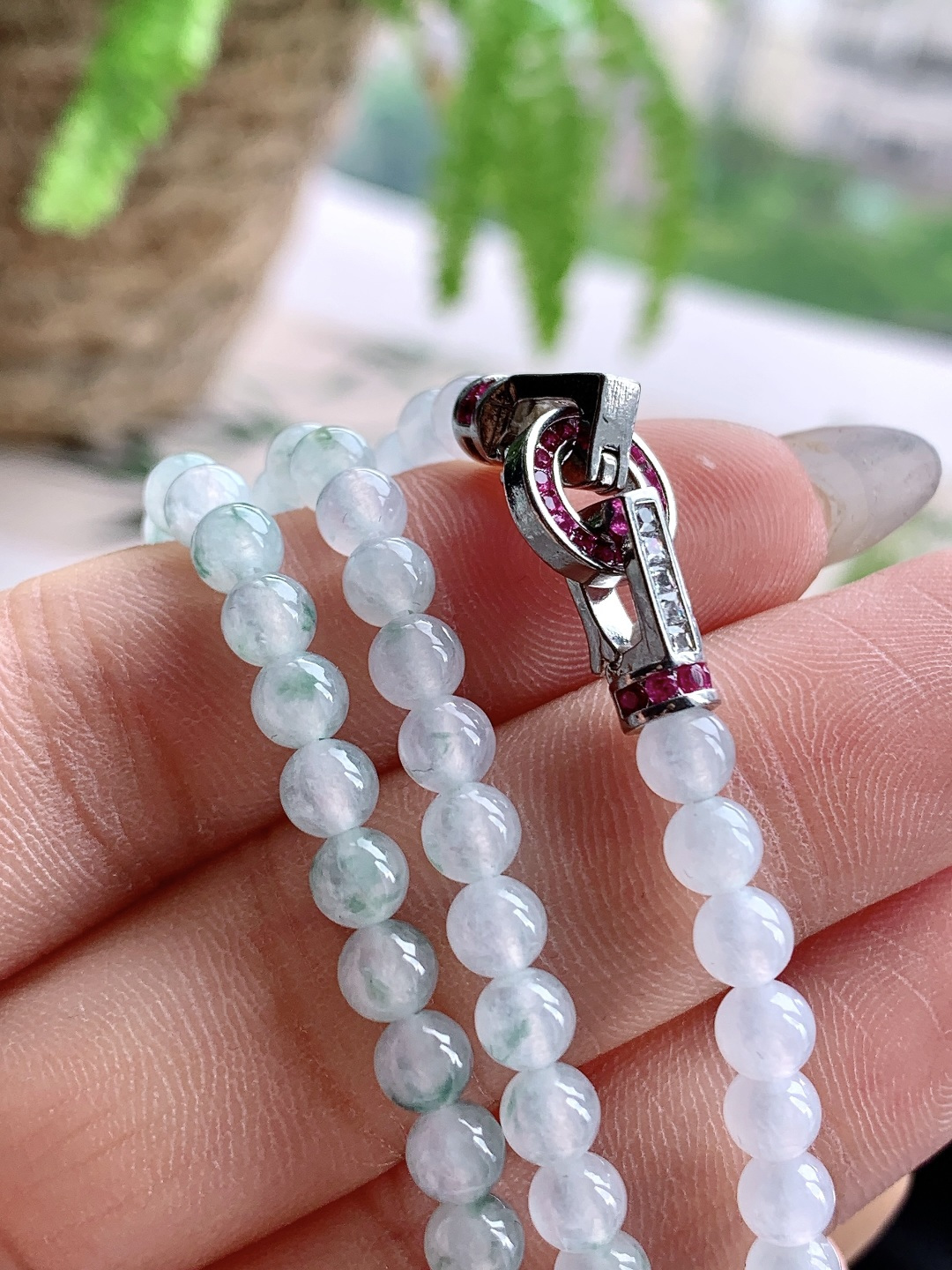 珠子冰飘花珠链圆珠子珠链，说明缅料性比高，尺寸4.6mm，32cm，重量25.6克