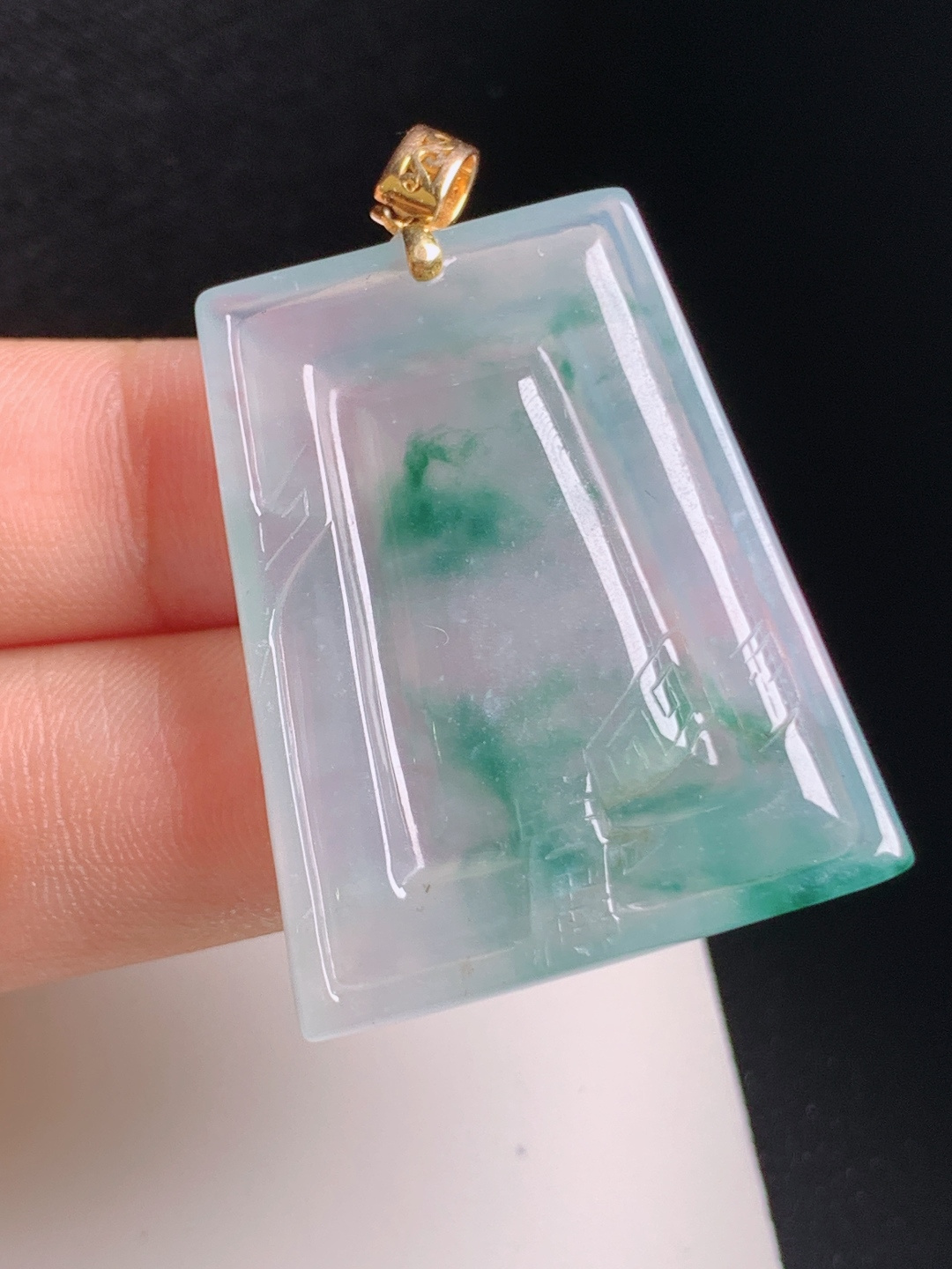 ️ 冰种飘花山水牌吊坠，层次雅致，雕工精湛，山水聚福，裸石35.5-28.7-5.742.6，3102