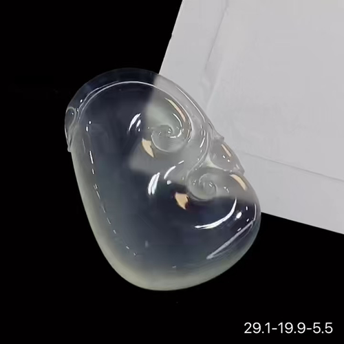 玻璃种如意，饱满细腻起荧光，实物更冰透，无裂，29.1-19.9-5.5
