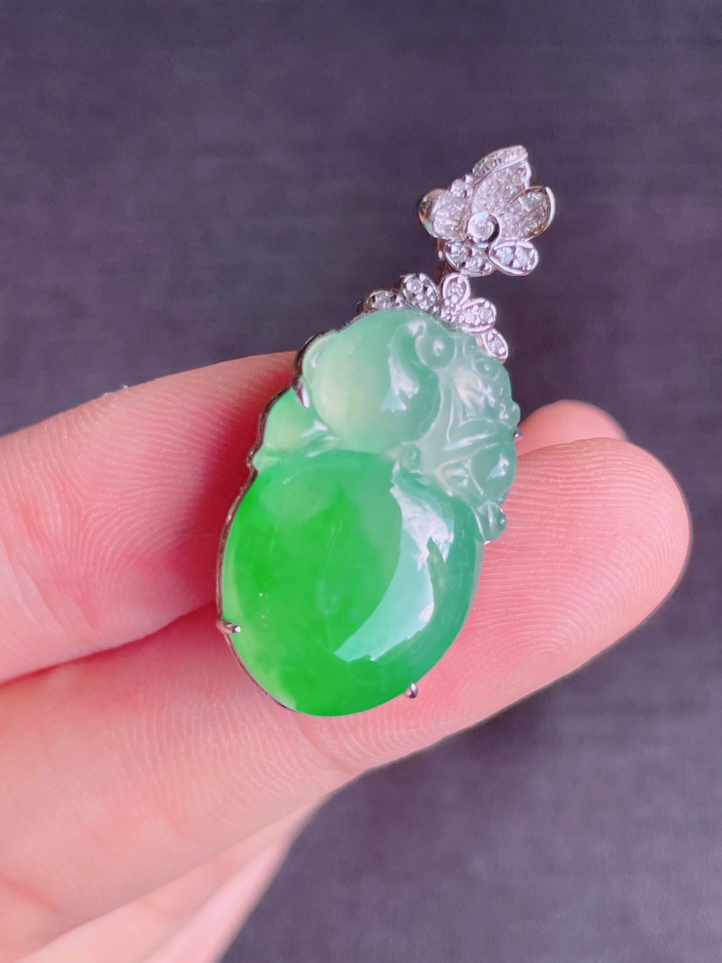 ️高冰绿福瓜吊坠，晶莹剔透，新颖时尚，品相，23-15-4