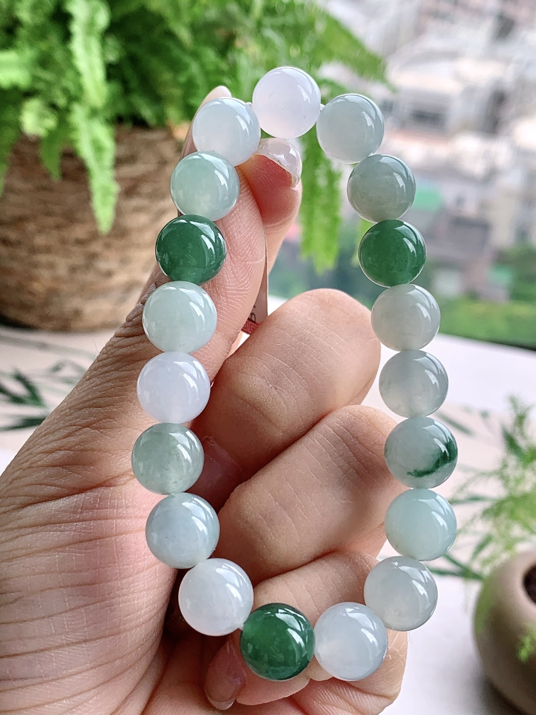 冰飘花手链圆珠子手链，性比高，尺寸10mm，重量33.6克