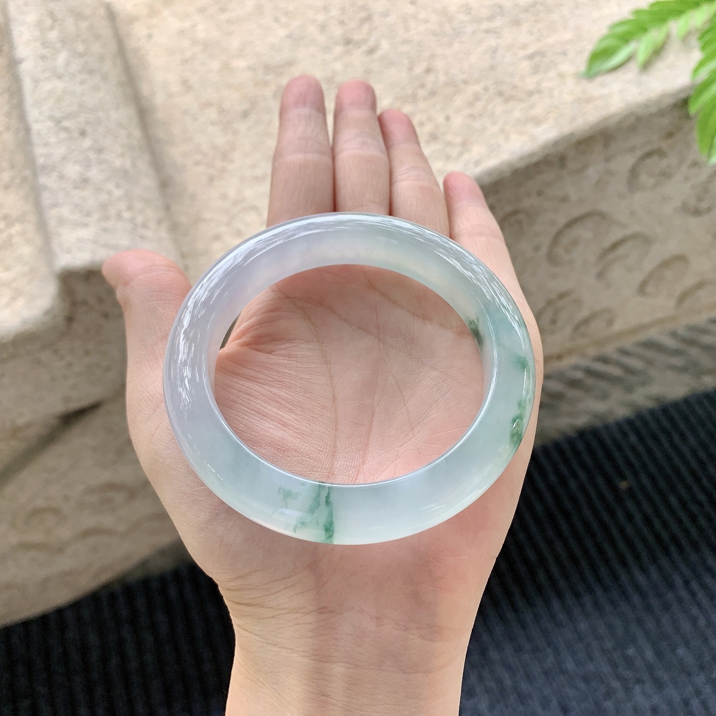 正圈56 57，圈口57.7/11.6/9.7，编码DW080172，描述冰飘花，清透，水润，种老，