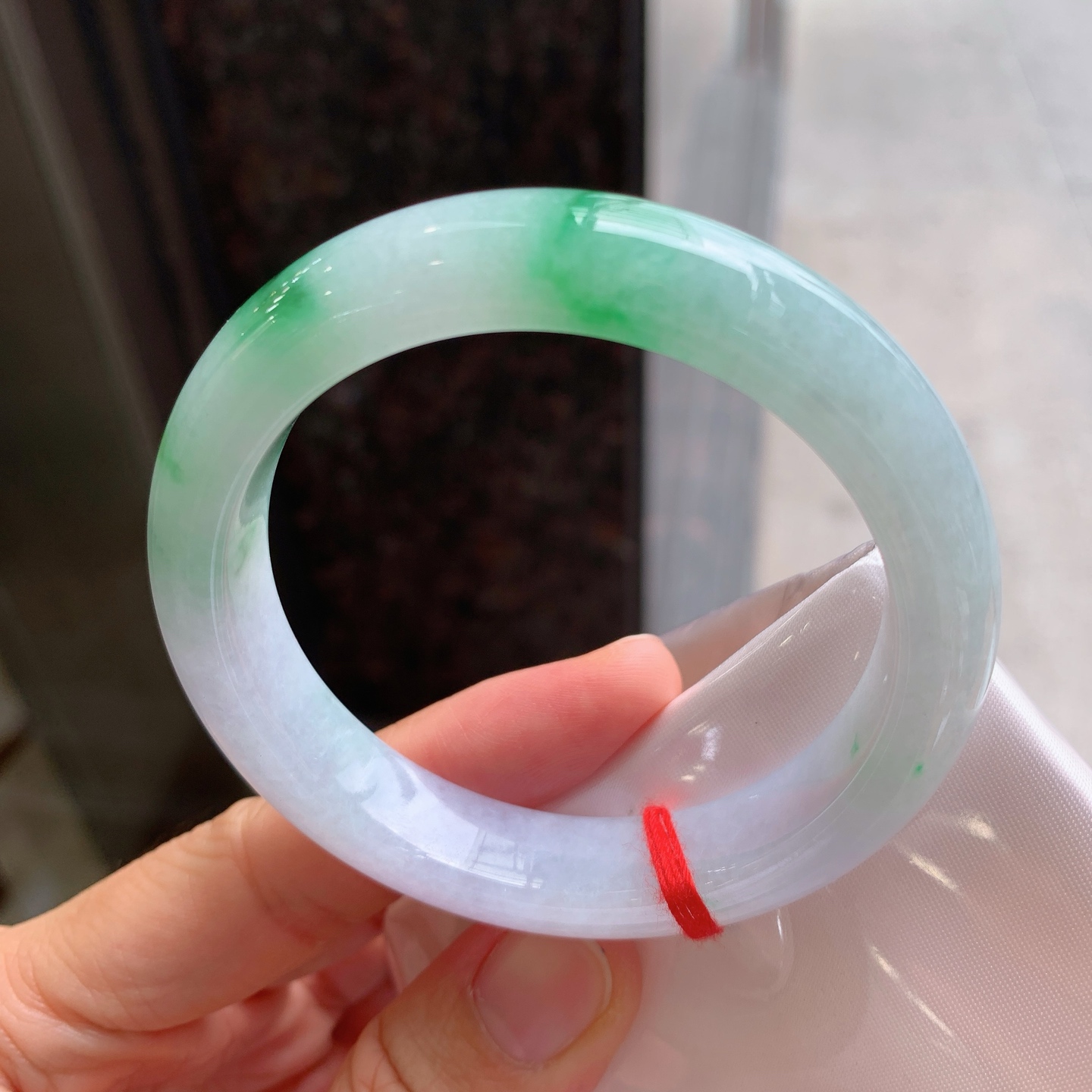 正圈飘绿 微细纹 尺寸：56/11.4/8.1 色清爽