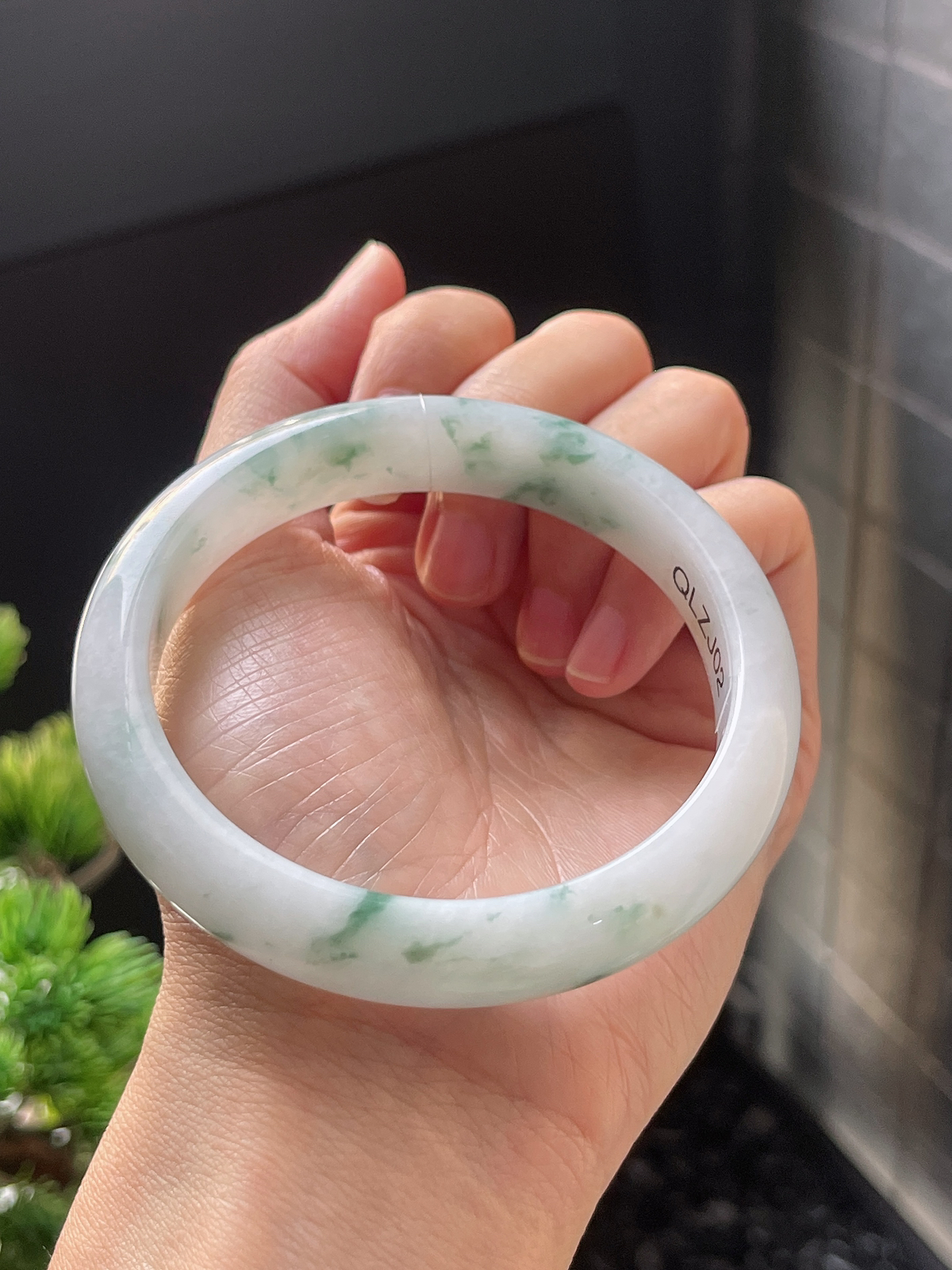 正圈58.8圈口，糯化种飘蓝花手镯