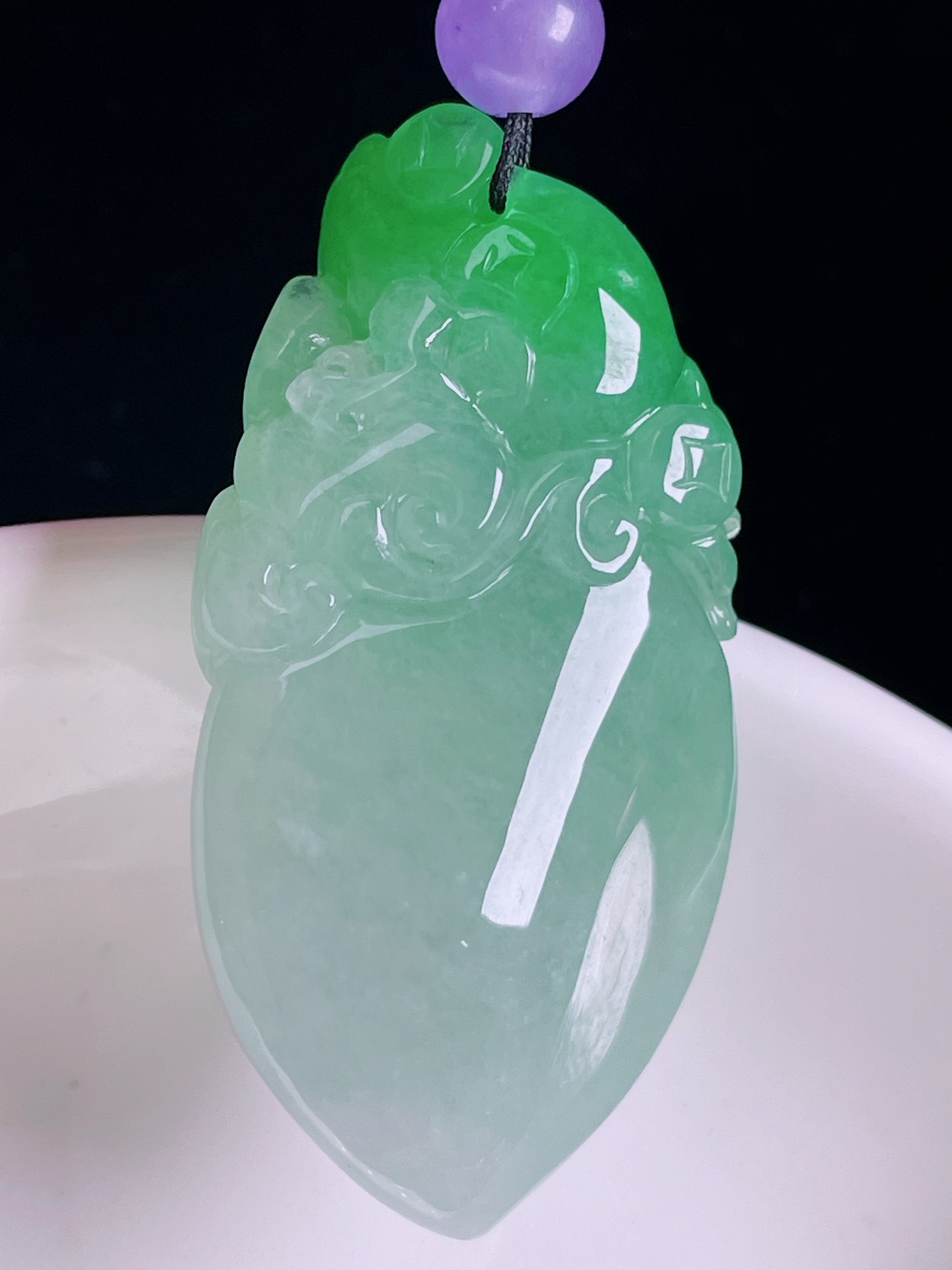 飘绿福瓜，老种起光，细底通透，尺寸：43/22.5/12.8mm0821