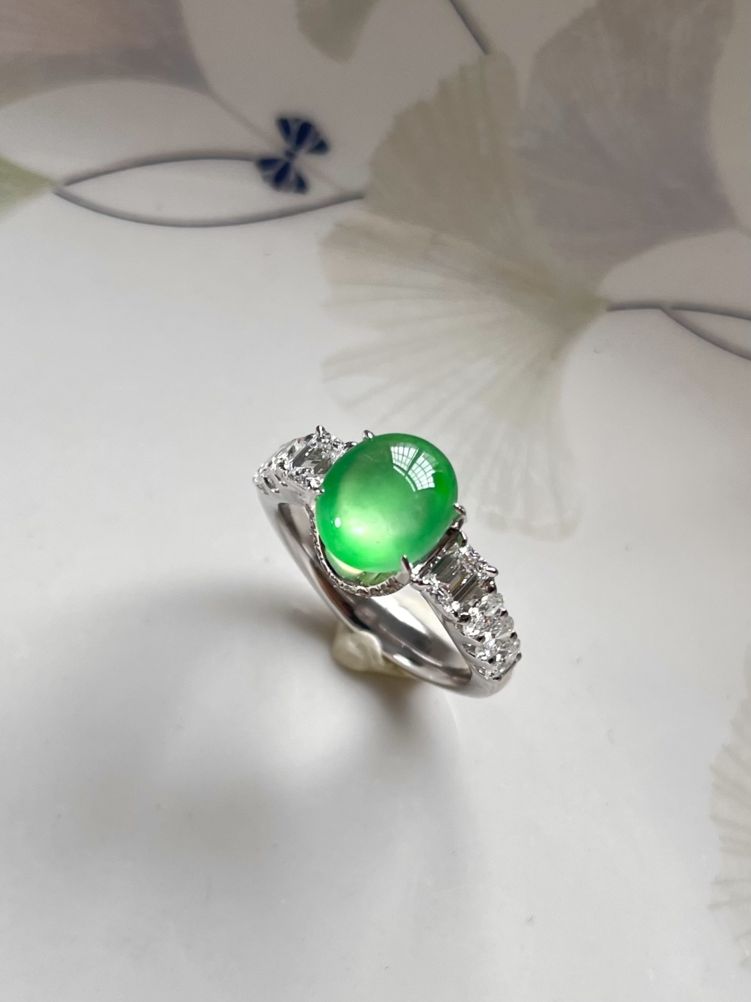 新品 | 玻璃种黄阳绿蛋面戒指,无封底双面鼓,裸石：9*8*5.5mm,整体：9*15*8mm