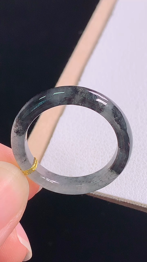 冰飘花指环，无裂，尺寸:圈口19/18.8-4.0-3.0mm 17