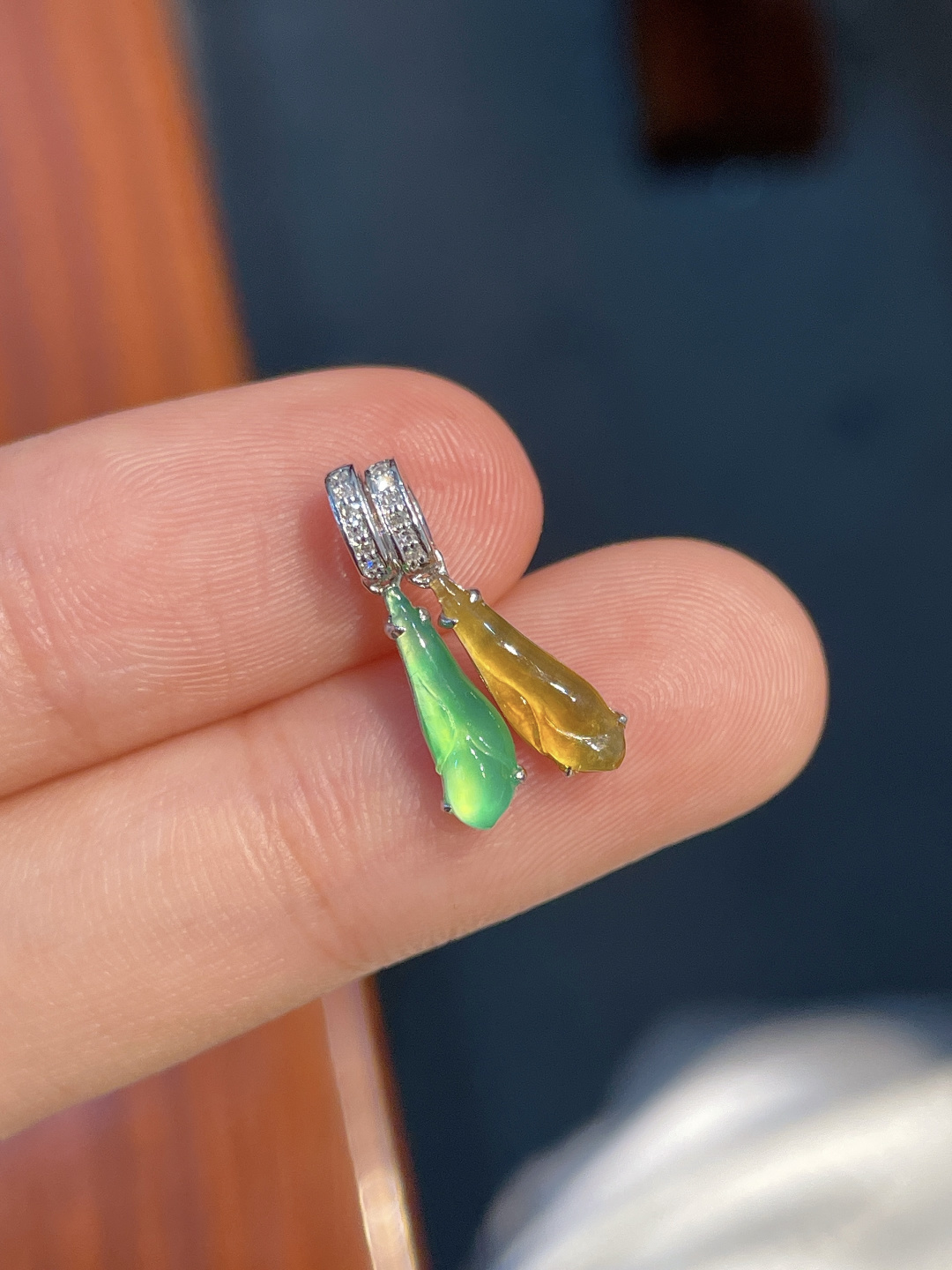 黄翡小滴溜,18k金镶嵌,强烈推荐，11.3-3.7-1.6