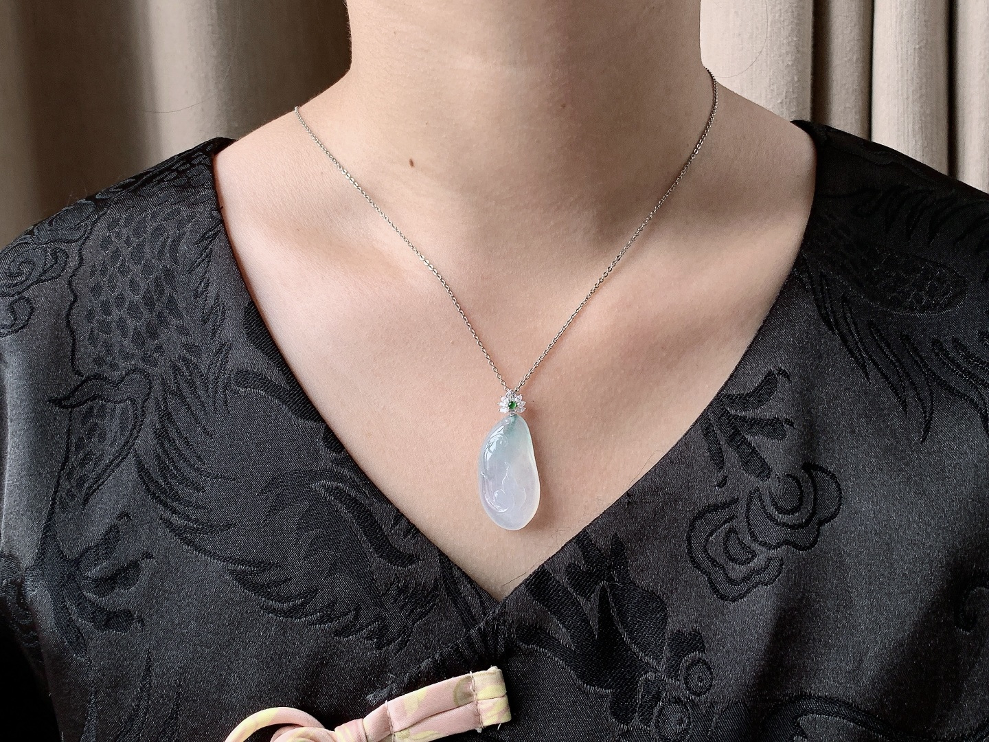 冰飘花悟道无相佛吊坠，缅料，18k金镶嵌，性比高，无裂，佛公，厚装37.3，裸石30.6-16.3-7，重量6.5克