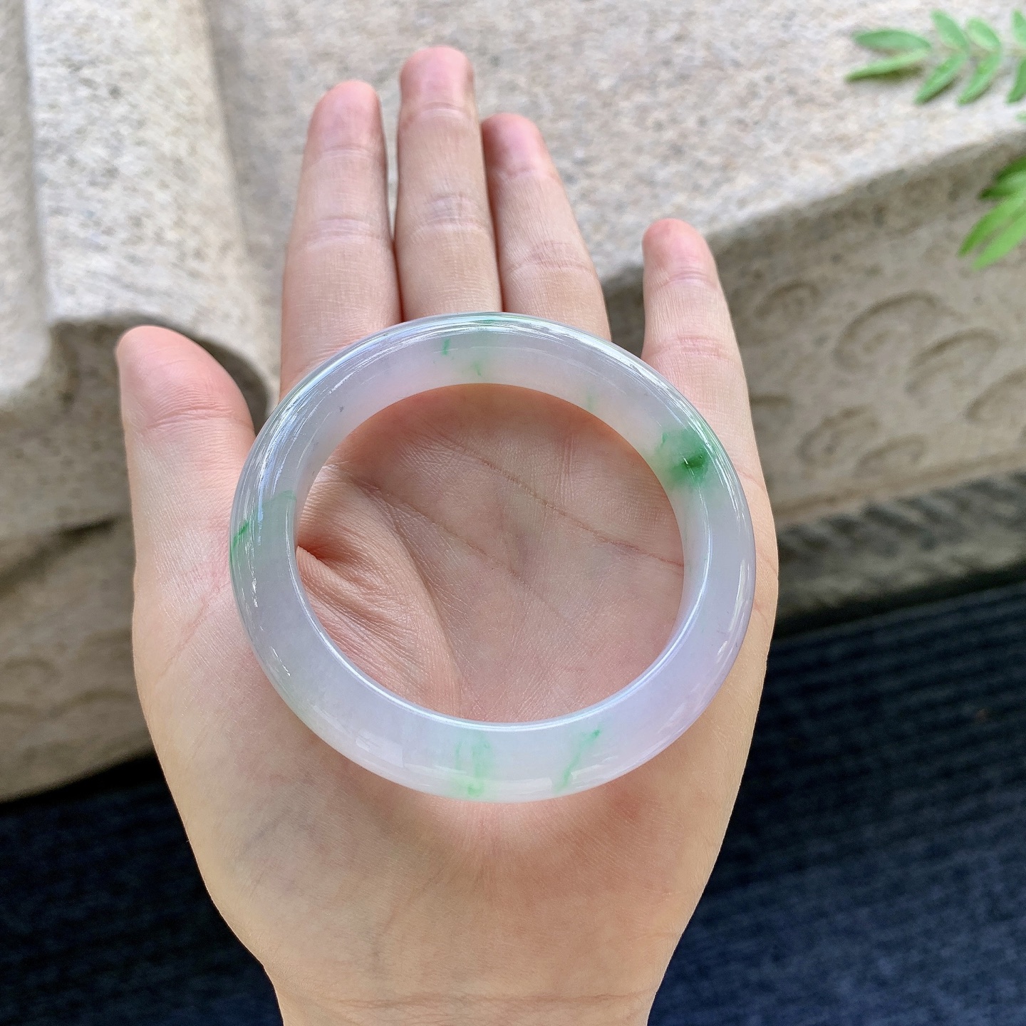 正圈49 50，圈口50.6/10.6/8，编码G9082229，描述：春彩，水润，种老，细腻，有纹