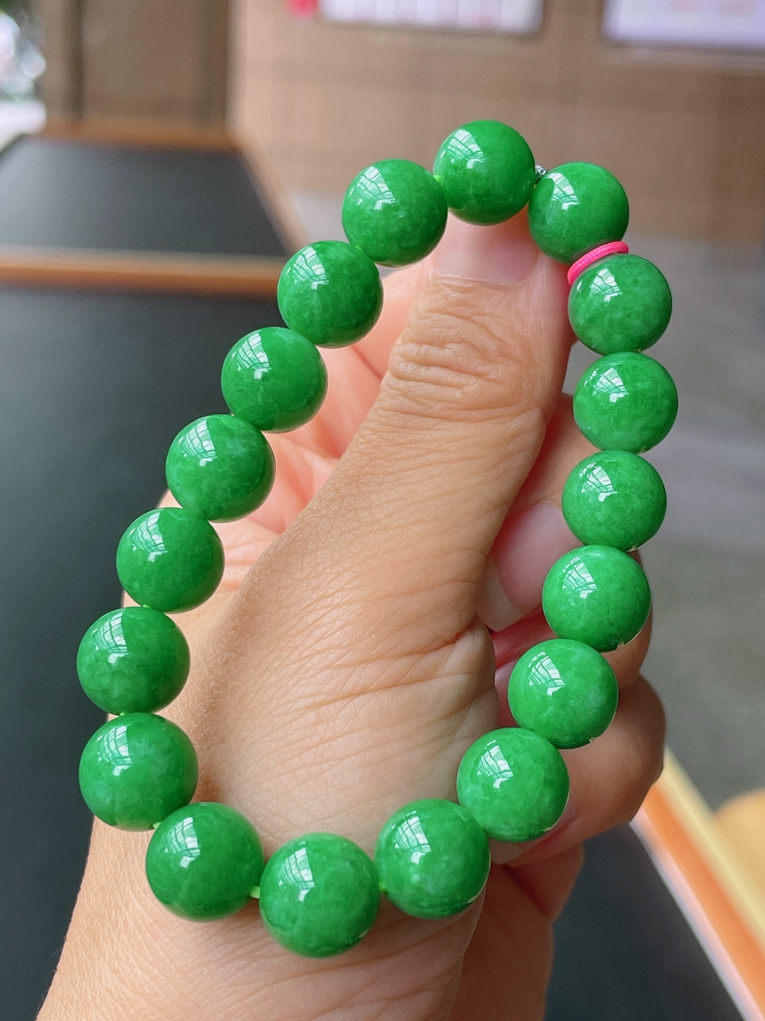 ️ 满绿手串 色艳色浓，珠圆玉润 尺寸：10.8