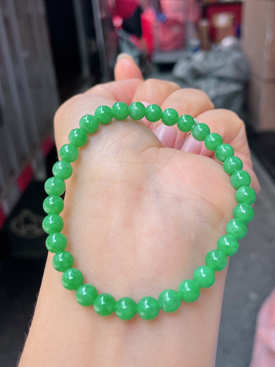 冰阳绿手串 色泽浓郁，珠圆玉润 尺寸：5.8