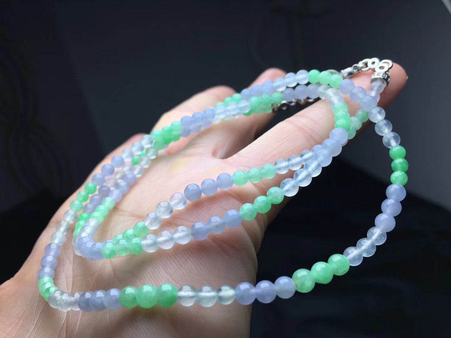 冰彩珠链，卡4.2～3.6mm，177颗，种好，玉质细腻，色彩斑斓，颗颗精选