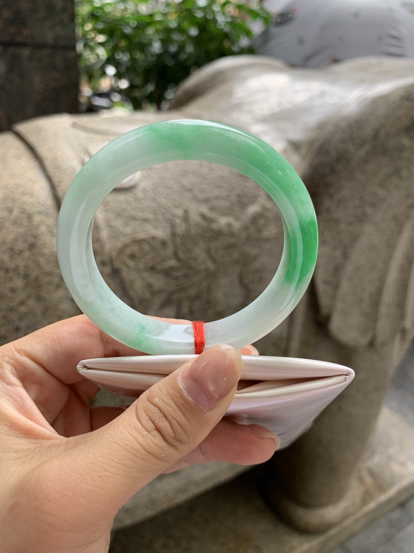 阳绿正圈,0821-N1385,无裂，打灯棉线