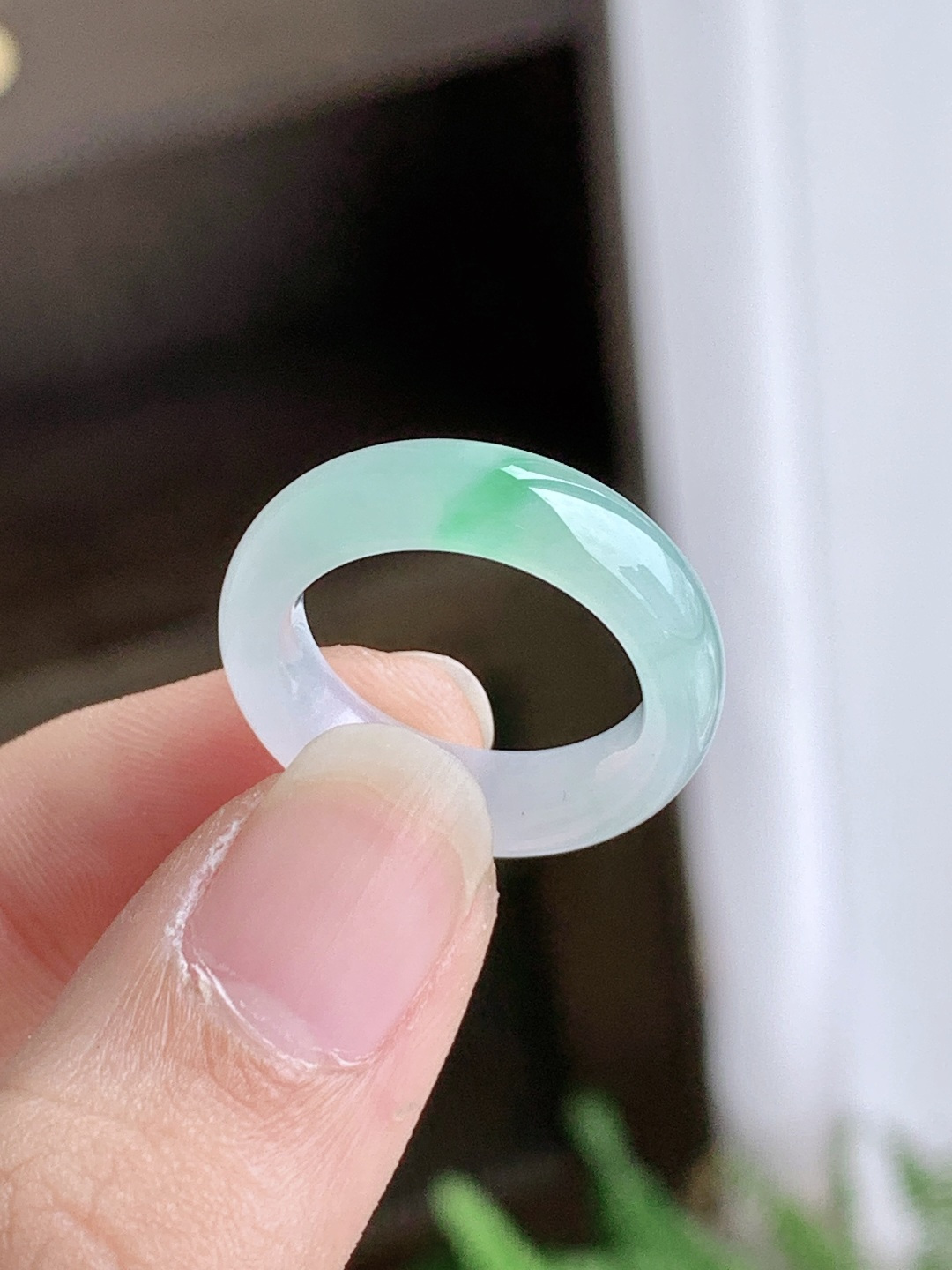 裸石冰飘绿花戒圈指环,说明无裂性比高飘花,尺寸5.5-3.5,圈口13号,重量3.7克
