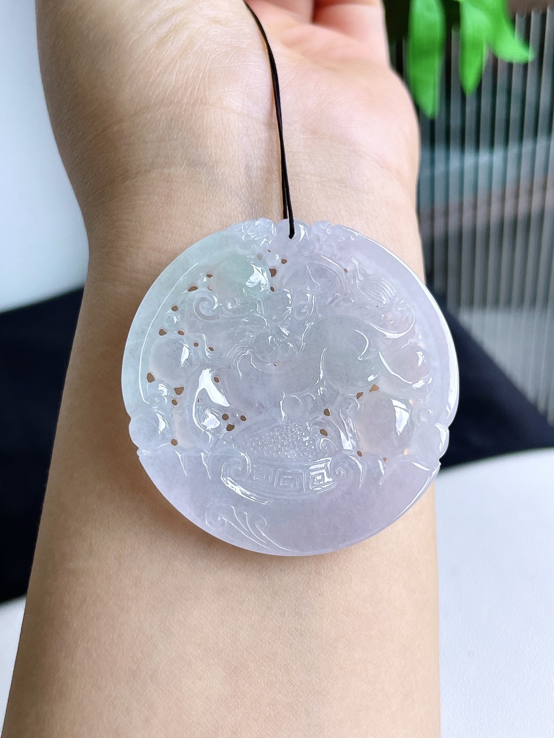 冰飘花圆牌麒麟牌吊坠,无裂,性比高,尺寸51.2-5.6,重量30.6克