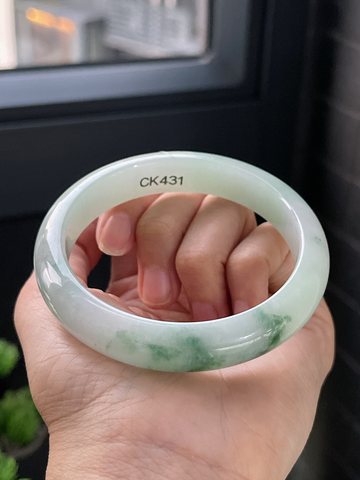 正圈58.8圈口，翡翠冰糯飘花手镯