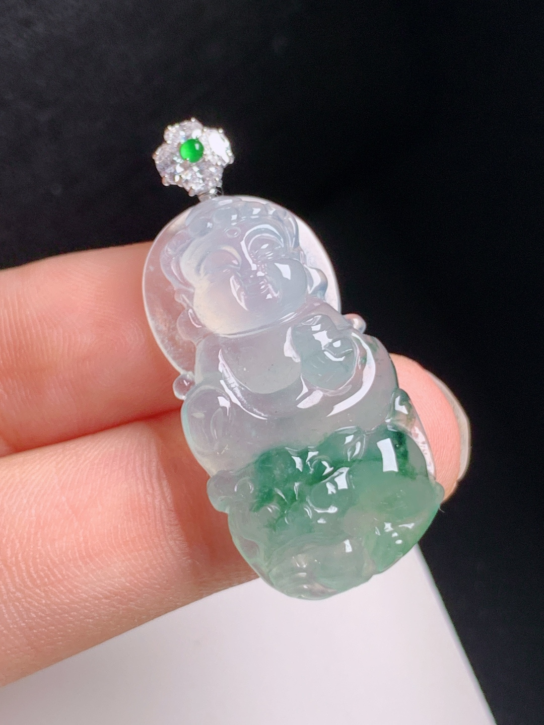 冰种飘花宝宝观音吊坠，胶感十足，雕工细腻，平安护佑，裸石30.5-16.5-6.737.6，530819