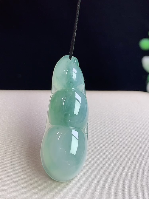 飘花福豆，无裂，尺寸29-10.4-6.1mm，D21ayd