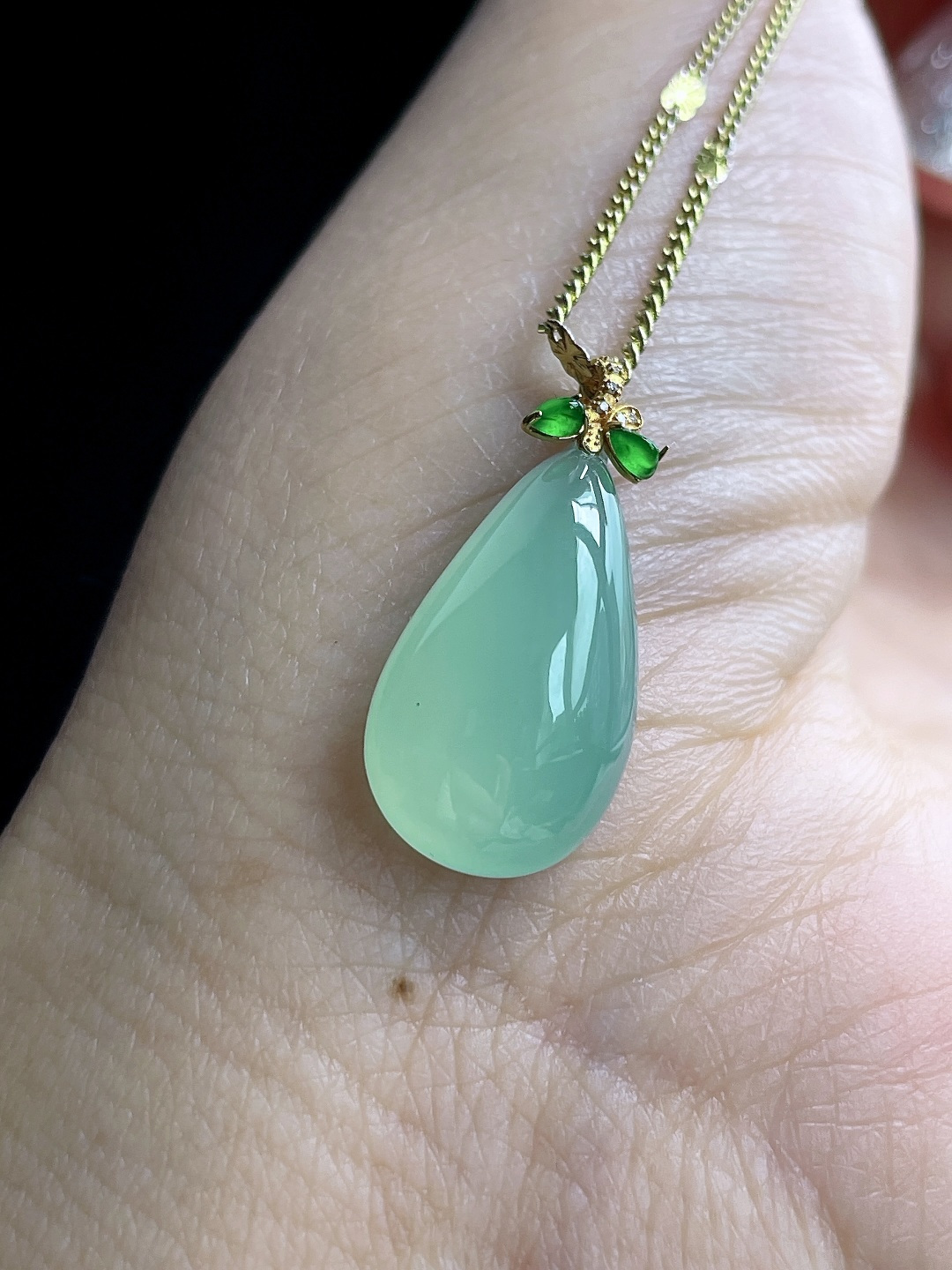 冰果绿福瓜吊坠，18k金镶嵌，无裂，性比高