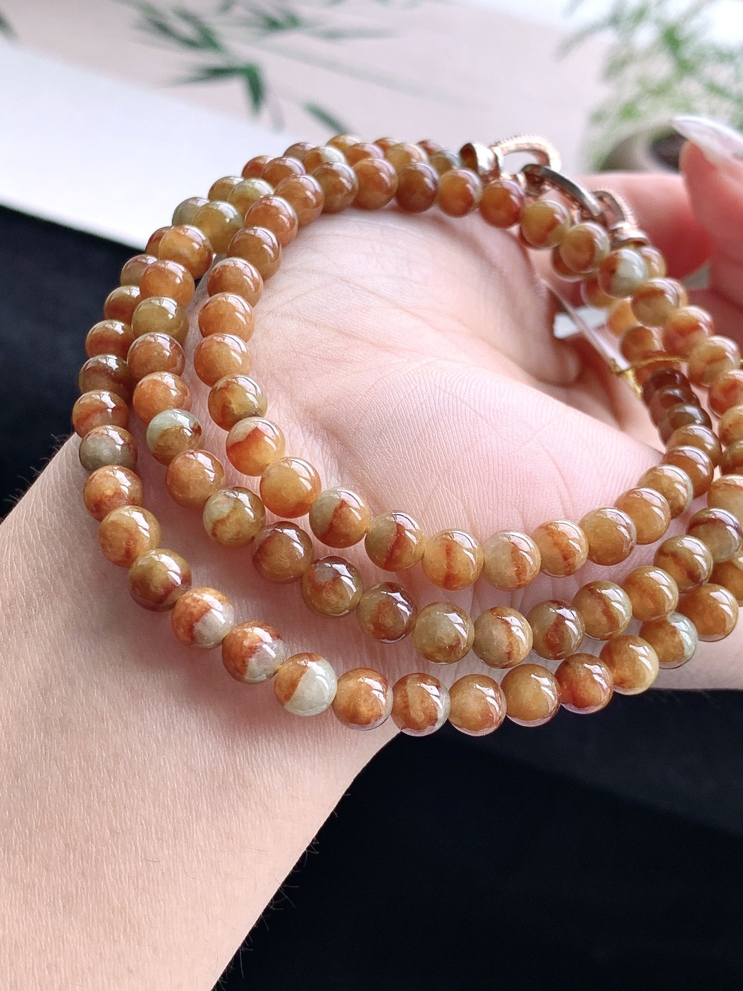 珠子冰黄翡珠链圆珠子珠链,缅料性比高,尺寸5.8mm，32cm,重量40克