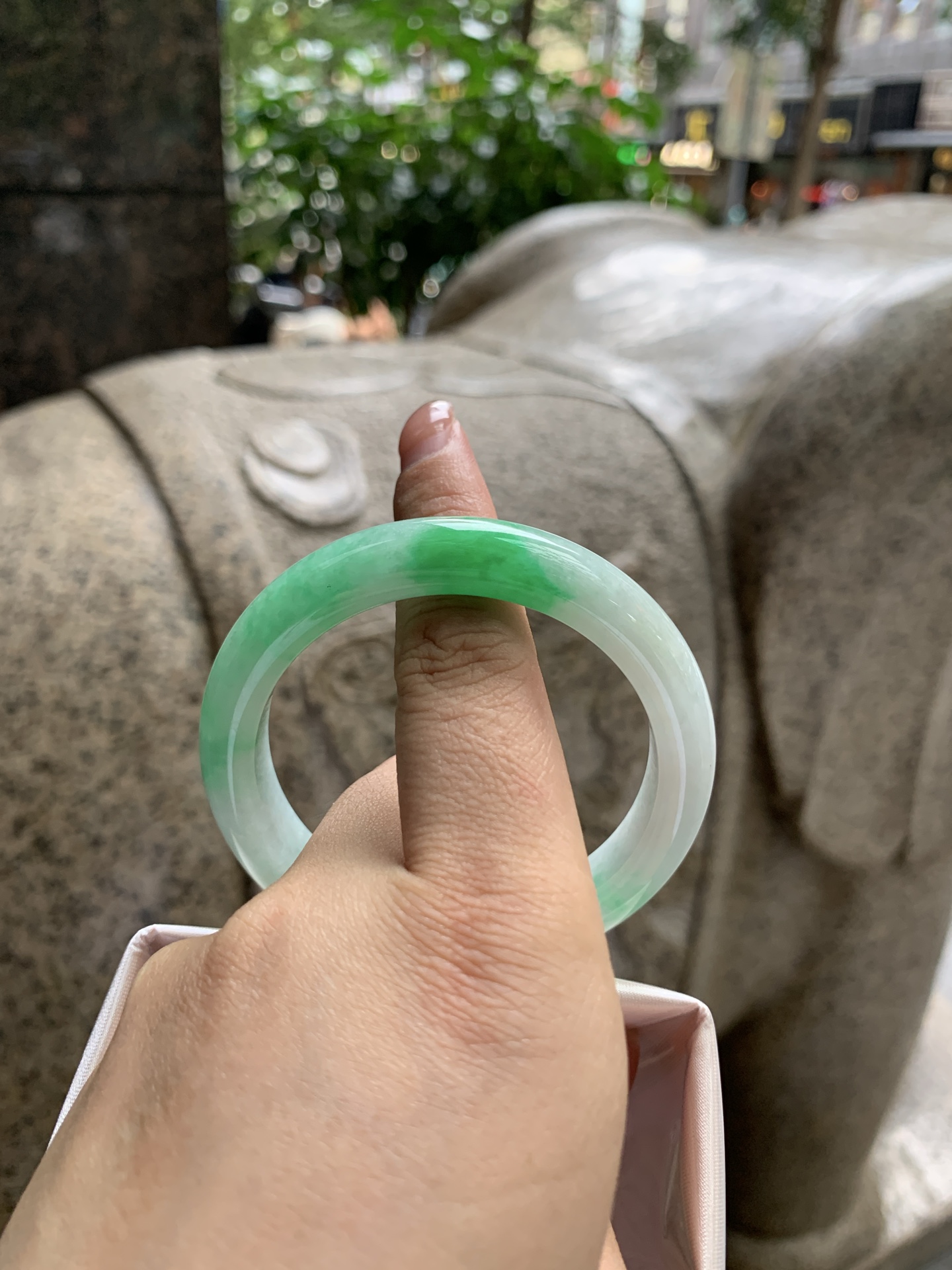 阳绿正圈,0821-N1385,无裂，打灯棉线