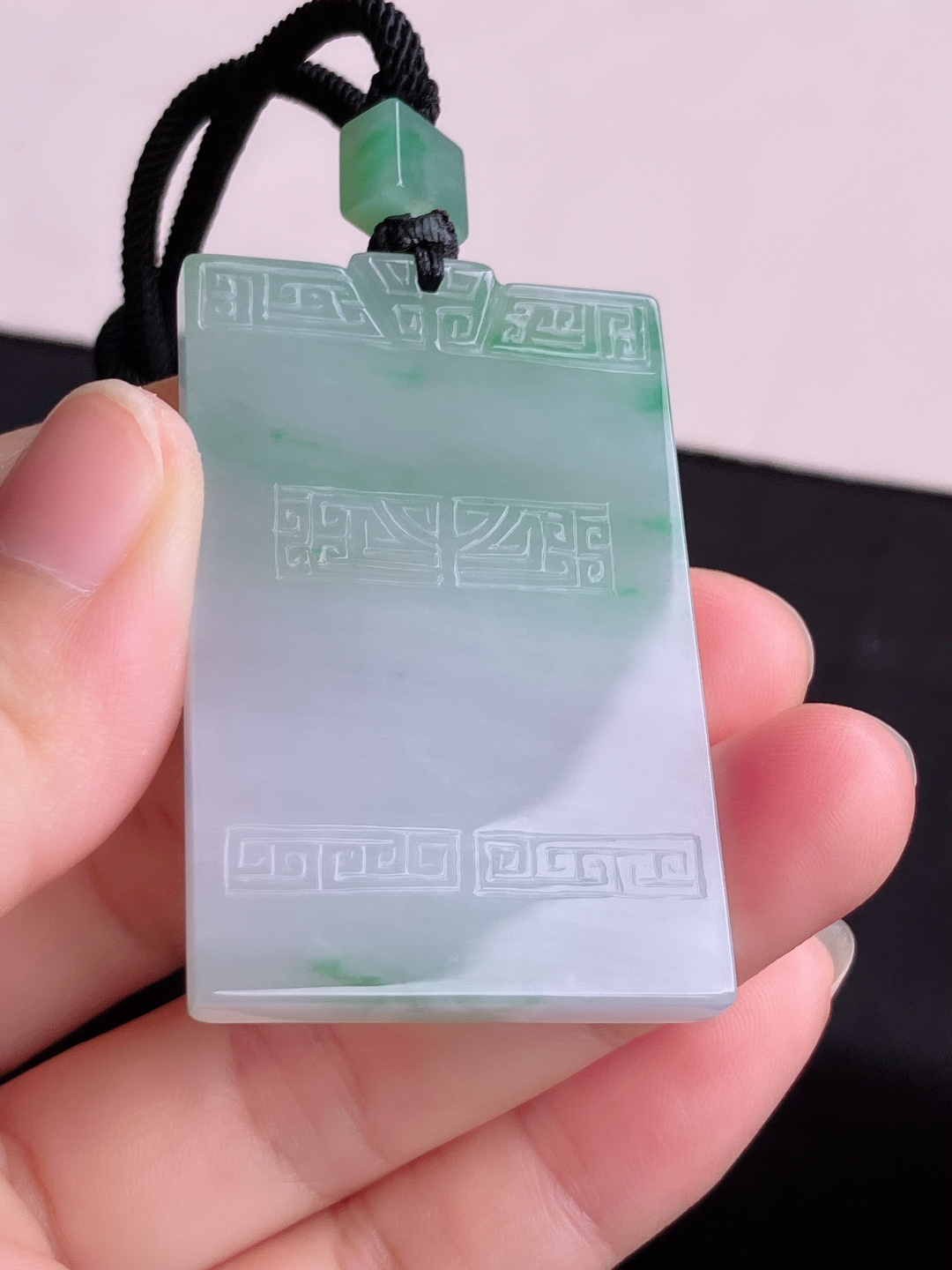 冰飘花平安牌，简约时尚，尺寸52/33.3/5.6/自然光实拍
