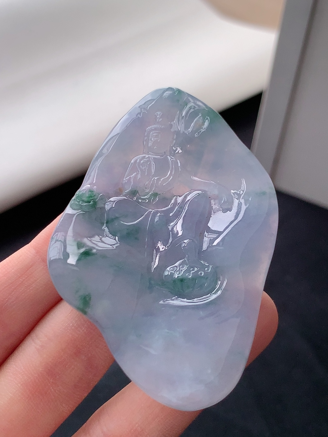 冰紫飘花挂件 色系清新，冰润底子细腻，佩戴精致优雅 货号126820，66.2-43.4-5.4