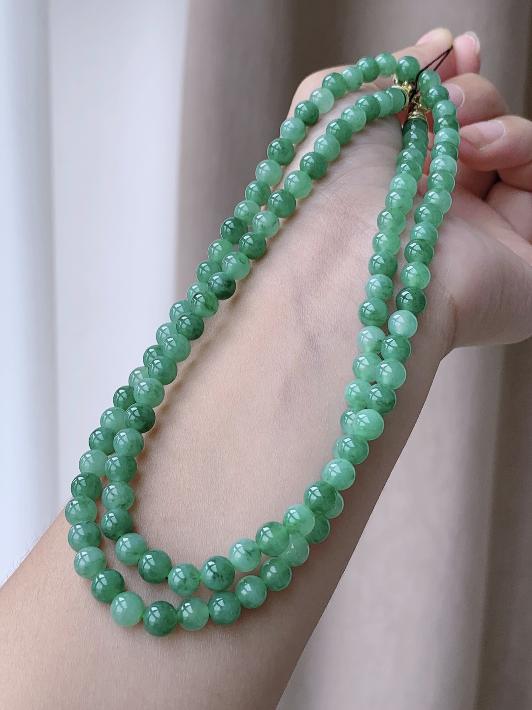 珠子冰晴绿珠链圆珠珠子珠串长串,缅料性比高,尺寸6.3mm 34cm,重量45.6克