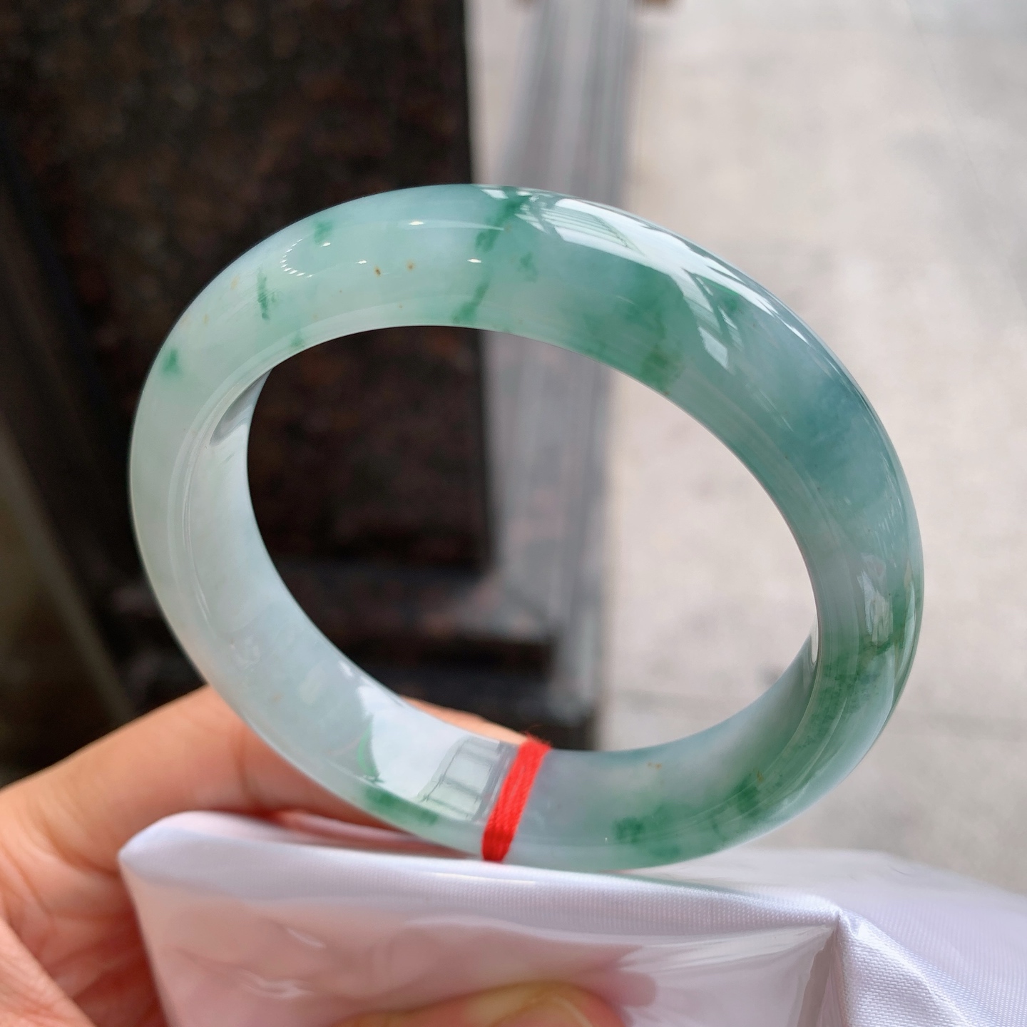 正圈飘花,无裂,细腻