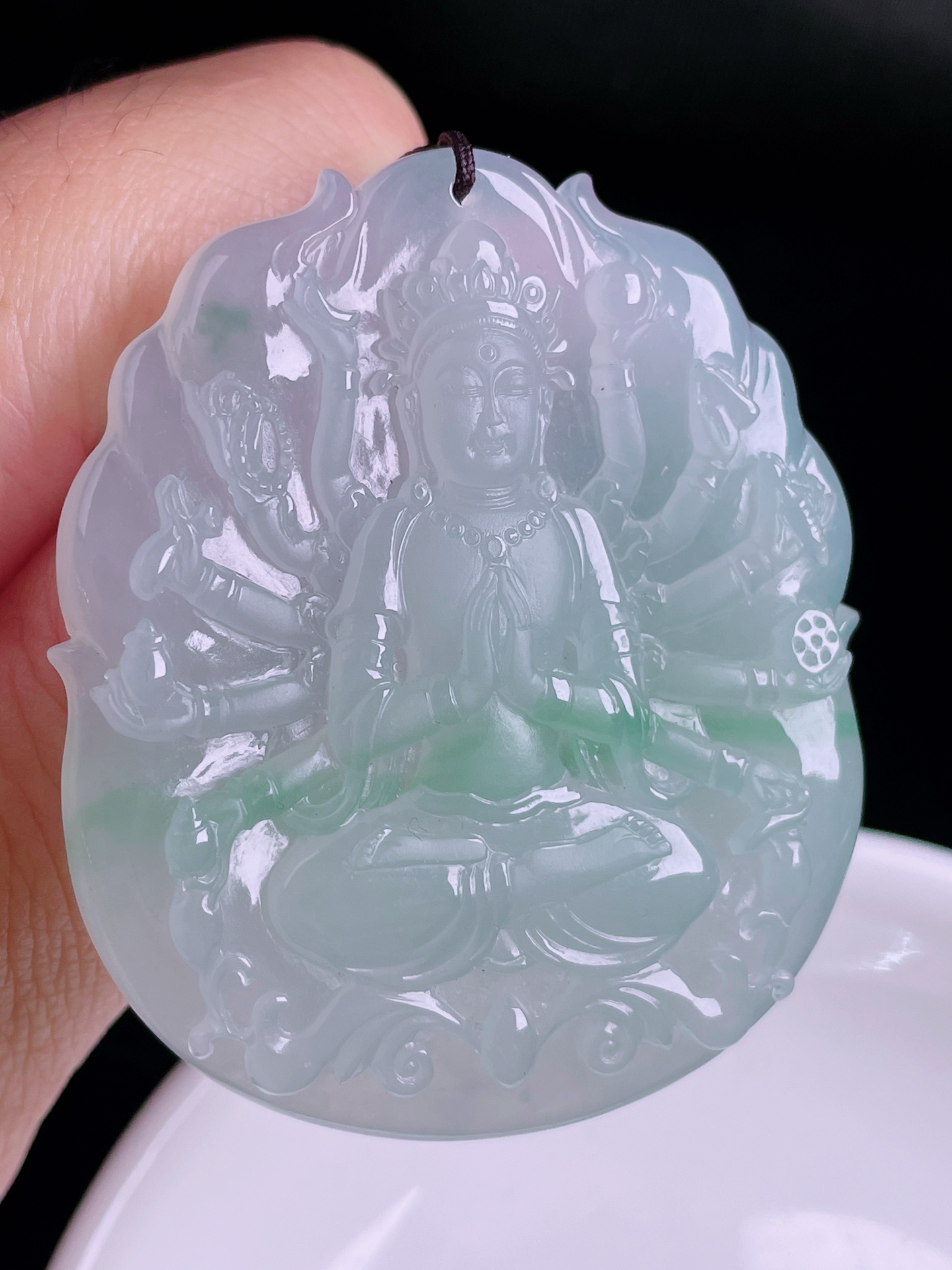 ️千手观音，老种起光，细底通透，尺寸：53.4/44.8/6.5mm0822