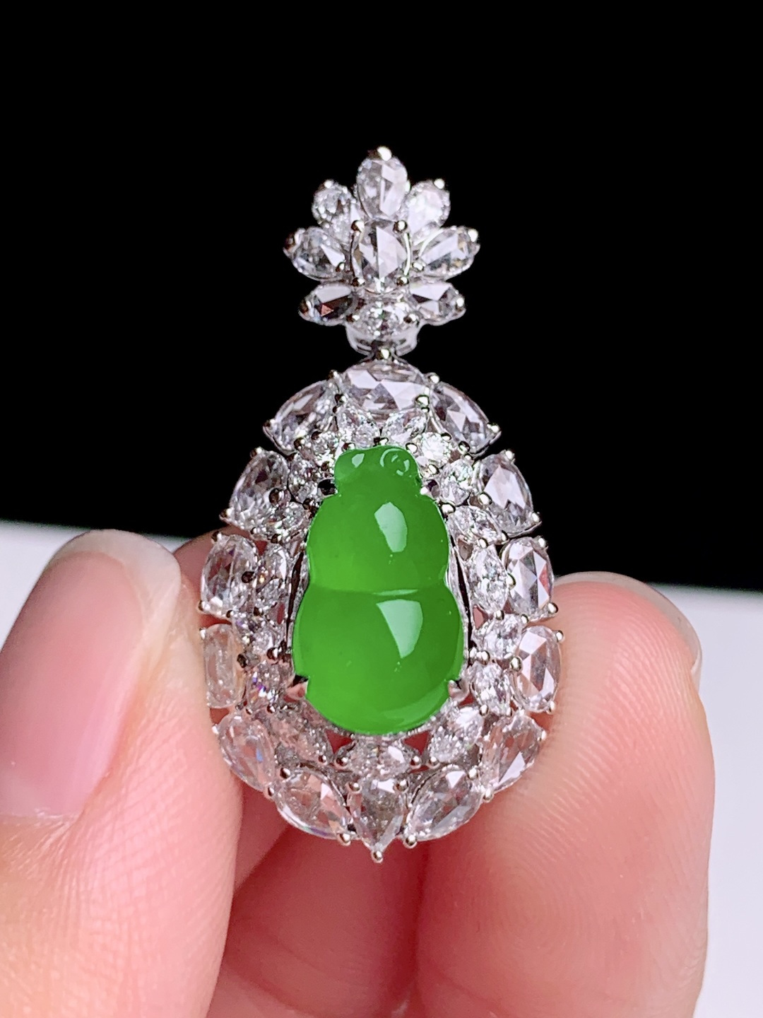 冰阳绿葫芦，18k金钻镶嵌，31.2-16-14