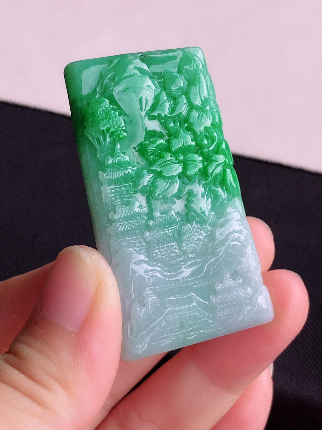 翠绿山水牌，意境美，尺寸55.6/32/7.6/自然光实拍