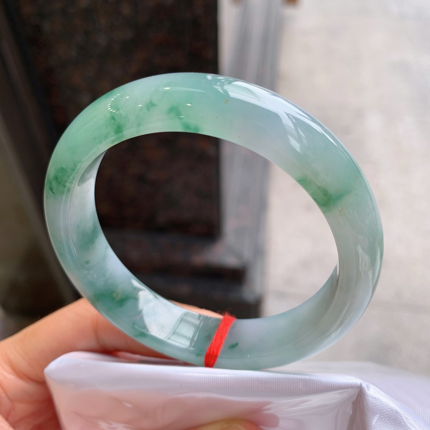 正圈飘花,无裂,细腻