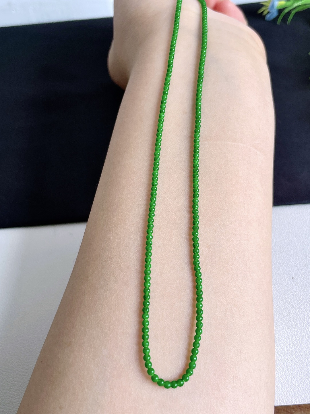 珠子冰阳绿珠链圆珠珠子珠链,说明性比高,尺寸2.1mm 27cm,重量5.2克