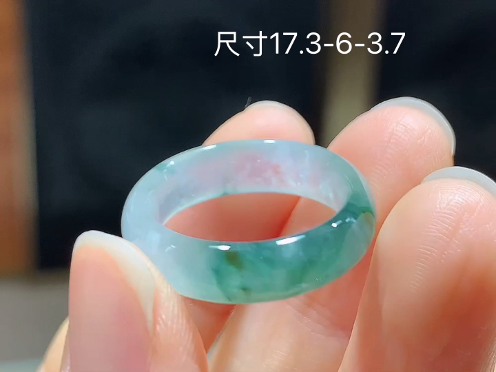 冰飘花戒圈,无裂,尺寸17.3-6-3.7